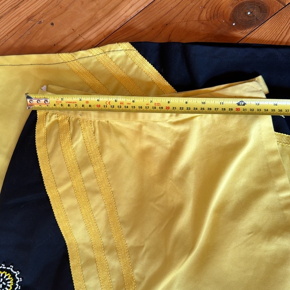 Vintage Beautiful South African Wrapped Skirt - Picture 8 of 12